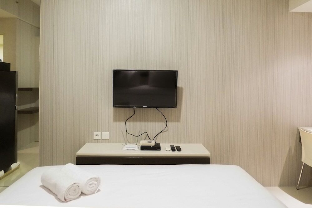 Сурабая: Private Studio Apartment Connected to Mall at Supermall Mansion