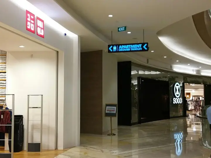 Сурабая: Private Studio Apartment Connected to Mall at Supermall Mansion