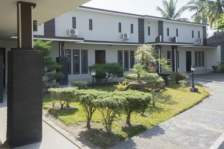 Джамби: OYO 1283 Guest House Loemajan
