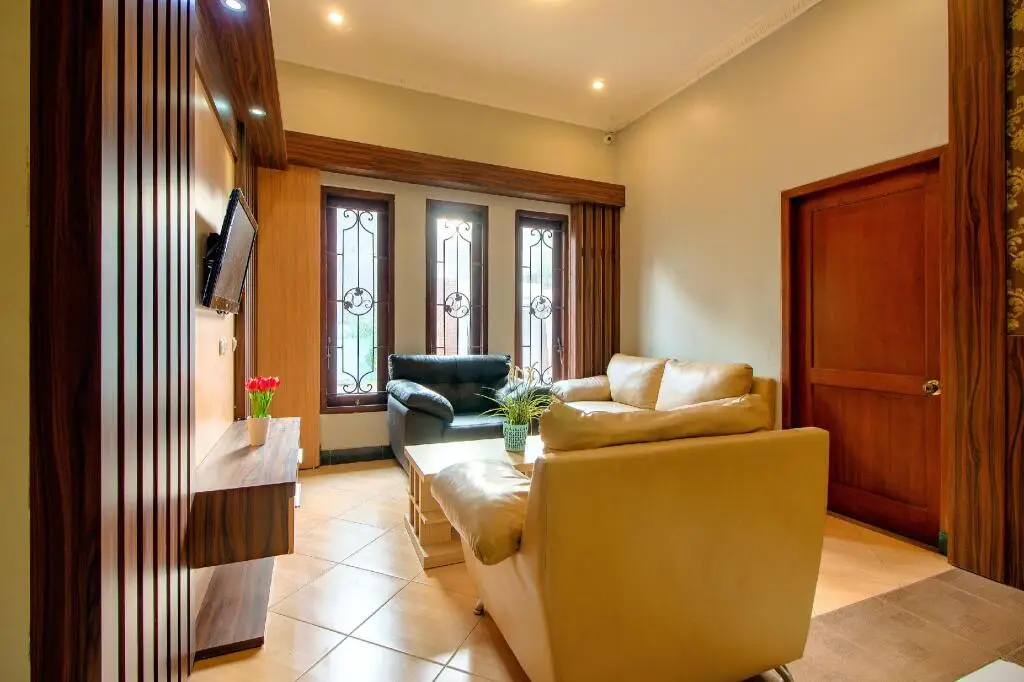 Депок: OYO 1195 The Doctor's guest house Syariah