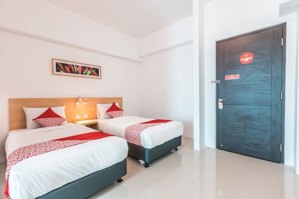 Тангеранг: OYO Flagship 1170 The Habitat Karawaci
