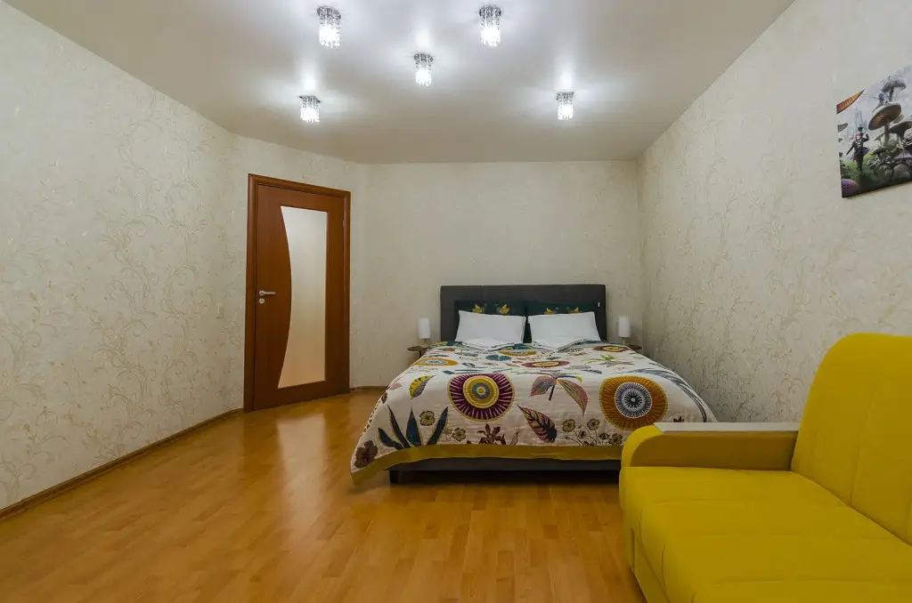 Чебоксары: Апартаменты "Просторная 1 комнатная на Соколова"