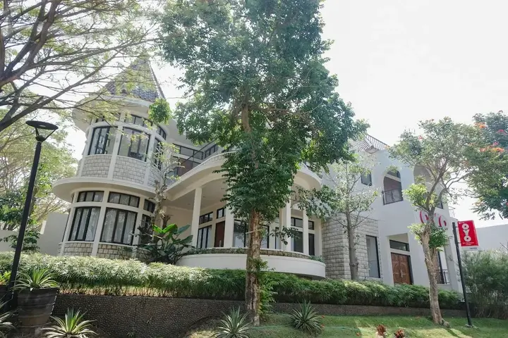 Маланг: OYO 1110 Ijen Butik House
