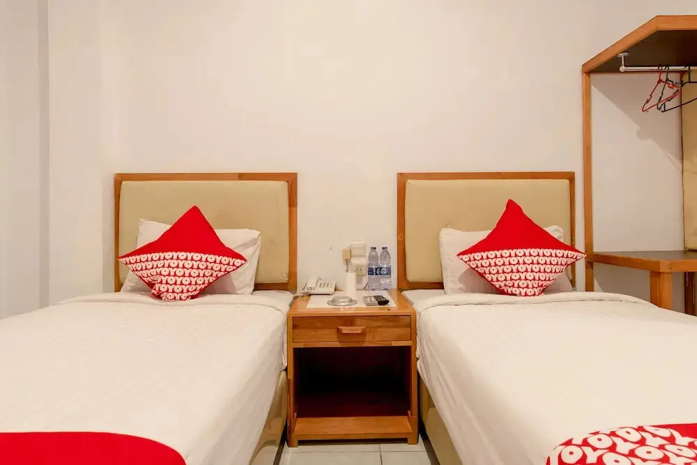 Медан: Oyo 1243 9 Haan Homestay