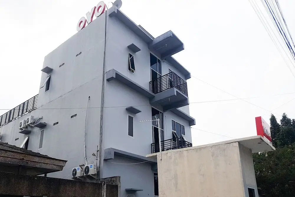Медан: Oyo 1243 9 Haan Homestay