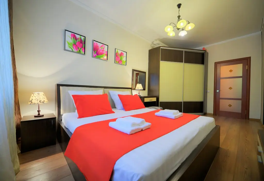 Апартаменты Пять Звёзд Комфорт на Площади Революции — фото 1