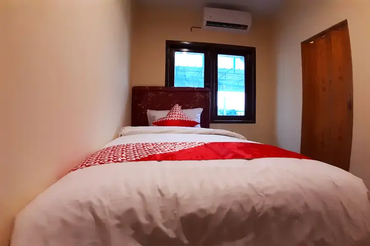Медан: OYO 1053 Angelyn Home Stay