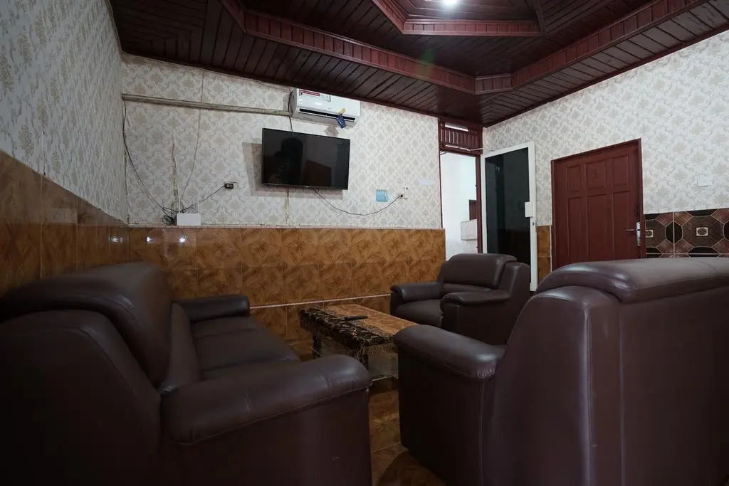 Лубуклингау: OYO 1266 Green Palm Kostel Syariah
