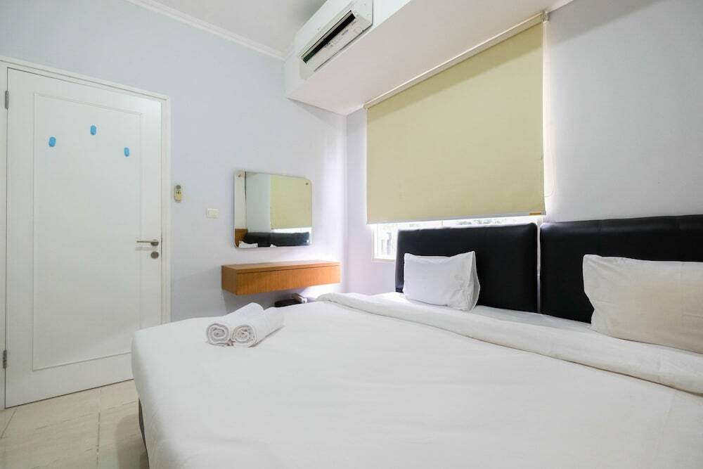 Тангеранг: 2BR Apartment at Silkwood Residence near Gading Serpong