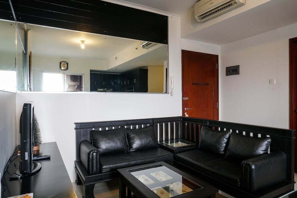 Джакарта: 2BR Apartment Seaview with Workspace at Mediterania Marina Ancol
