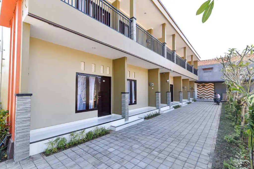 Кута: RedDoorz Plus near Jalan Imam Bonjol Denpasar
