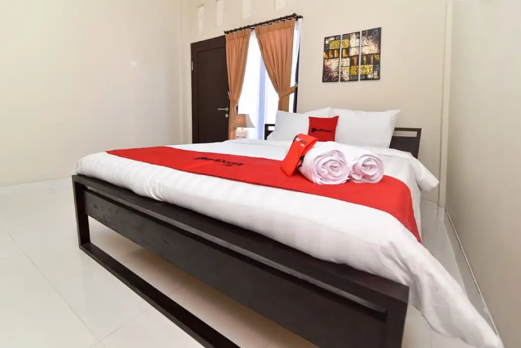 Кута: RedDoorz Plus near Jalan Imam Bonjol Denpasar