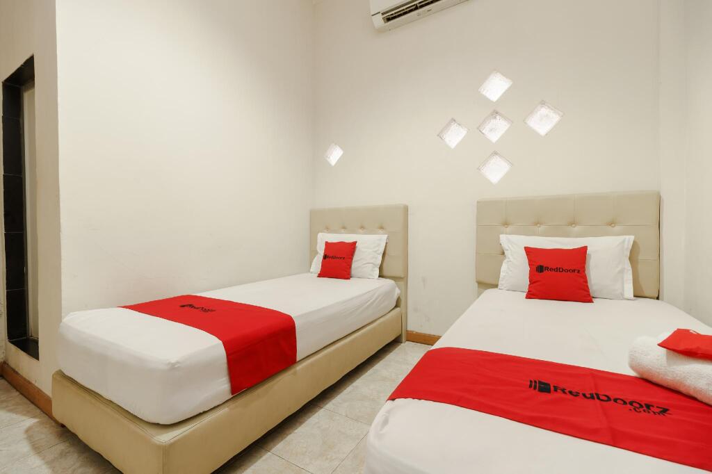 Банда-Ачех: RedDoorz Syariah near Baiturrahman Aceh