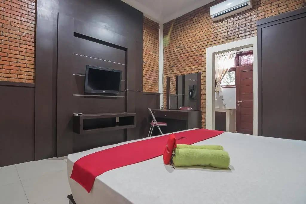 Медан: RedDoorz Plus near Cambridge City Square 2