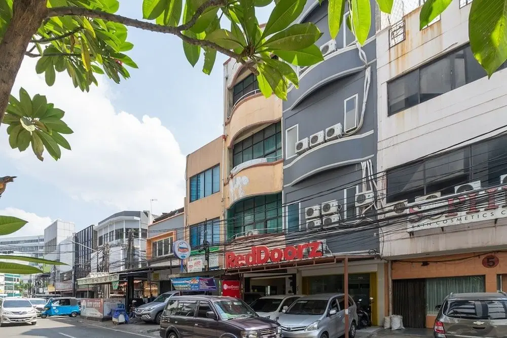 Джакарта: Reddoorz @ Pasar Baru 2