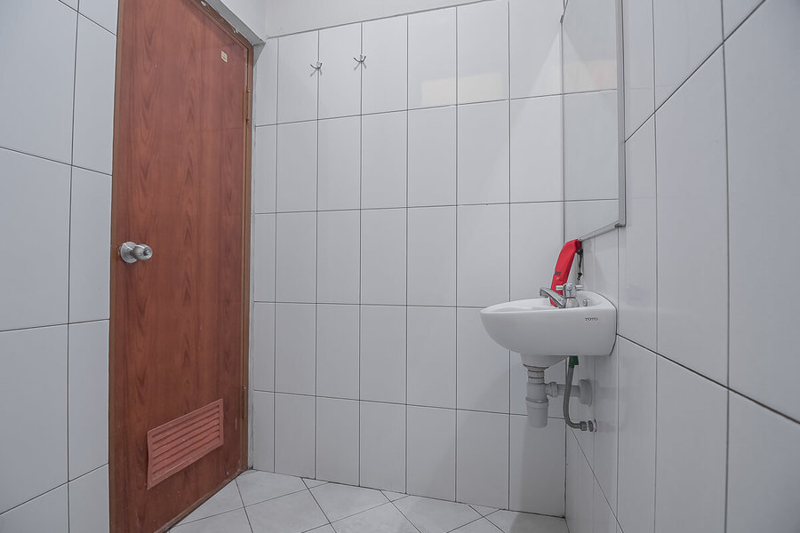 Лембанг: RedDoorz @ Maribaya Street 2
