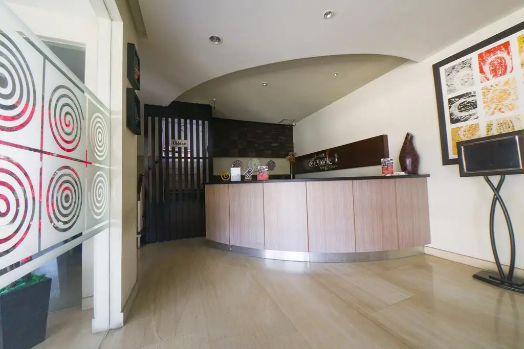 Макассар: RedDoorz Plus near Universitas Negeri Makassar 2