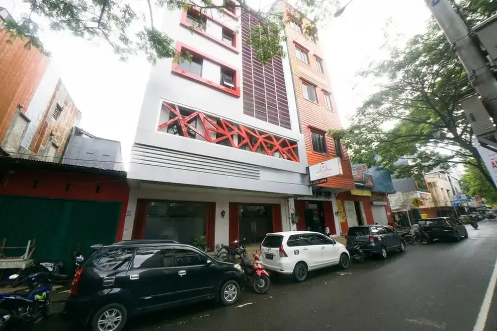 Амбон: RedDoorz Near Ambon Plaza