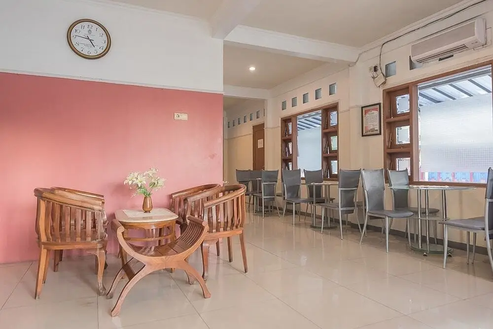 Семаранг: RedDoorz near Undip Pleburan 2