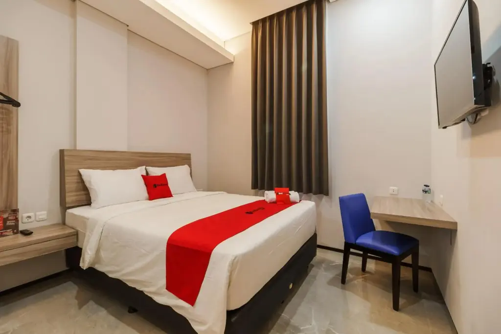 Джакарта: RedDoorz Plus near Senayan City