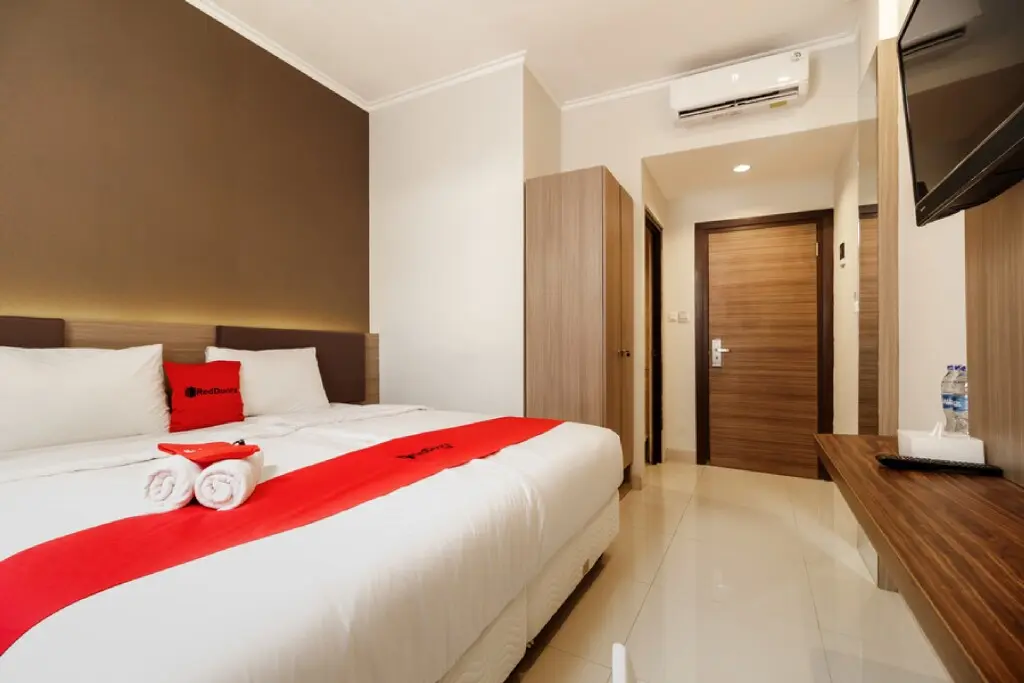 Джакарта: RedDoorz Plus near Lippo Mall Kemang 2