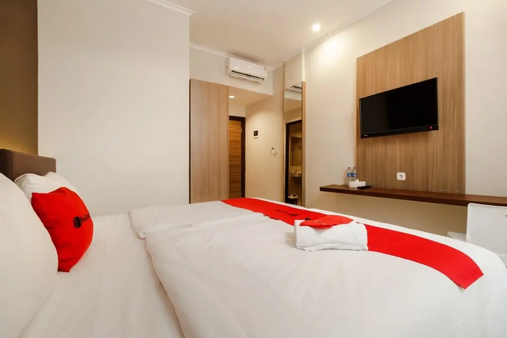 Джакарта: RedDoorz Plus near Lippo Mall Kemang 2