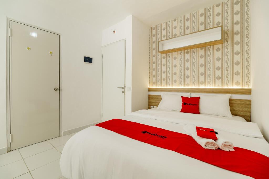 Тангеранг: RedDoorz Apartment @ Aeropolis Tangerang