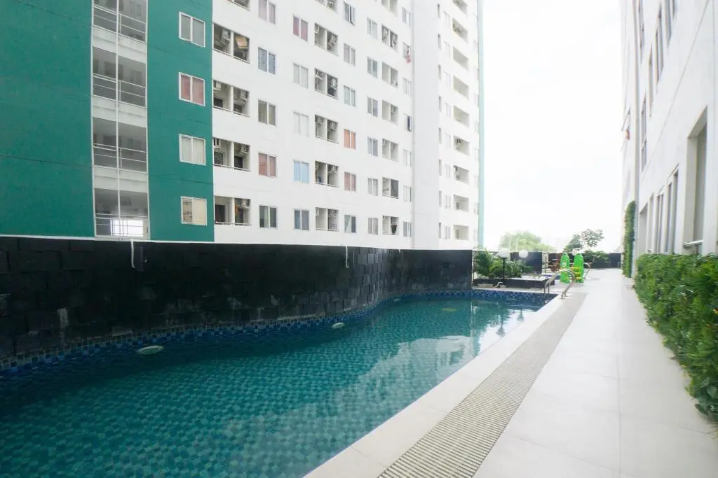 Сурабая: RedDoorz Apartment near Bundaran Satelit Surabaya