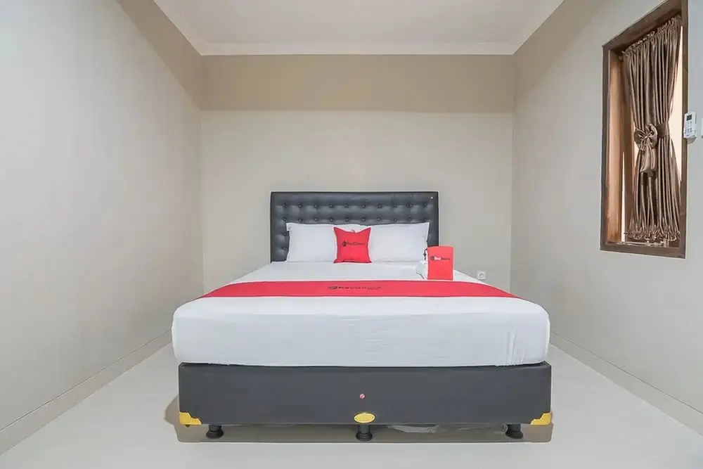 Джокьякарта: RedDoorz near Ambarukmo Yogyakarta 2