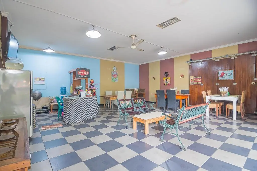 Бандунг: RedDoorz near Exit Toll Pasteur 3