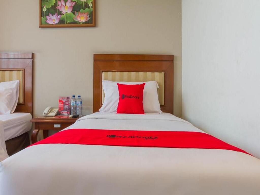 Бандунг: RedDoorz near Simpang Dago 2
