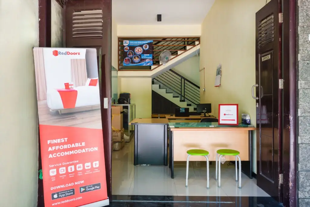 Сурабая: RedDoorz Syariah @ Ketintang Surabaya
