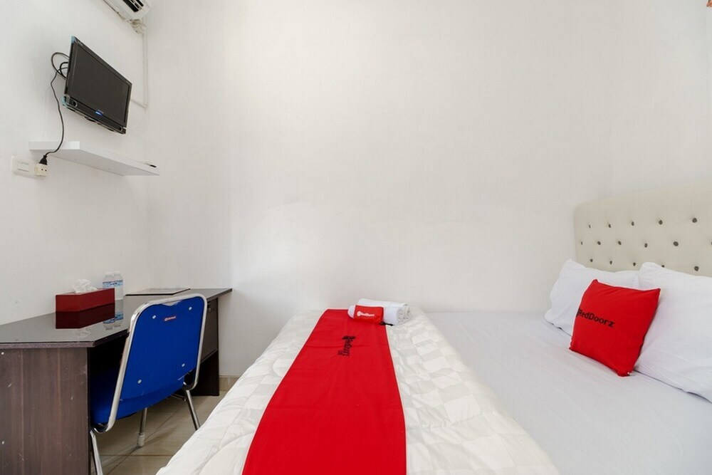 Палембанг: RedDoorz @ Jalan Mangkunegara Palembang 2