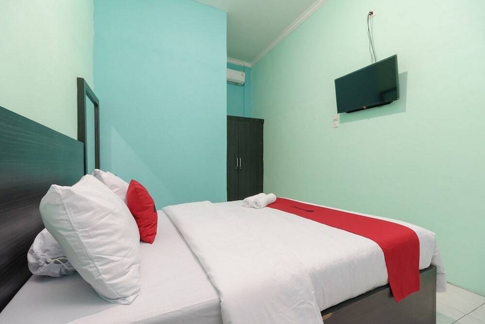 Медан: RedDoorz near UMSU Medan