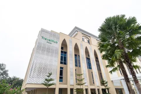 Travel Hub Hotel Kualanamu Airport — фото 1