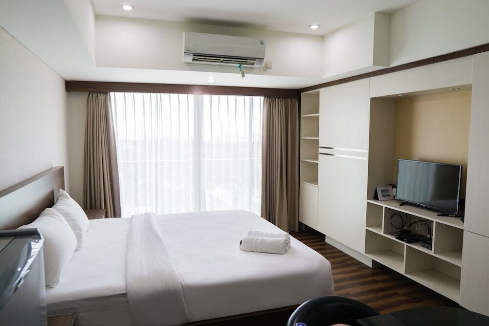Бандунг: City View Studio Apartment at Tamansari La Grande