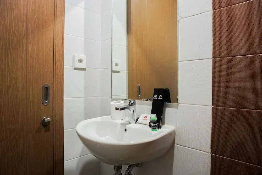 Джакарта: City View Studio Puri Orchard Apartment