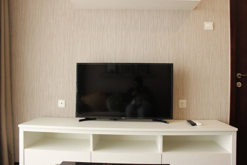 Бандунг: Classic 2BR Apartment At Gateway Pasteur near Exit Toll
