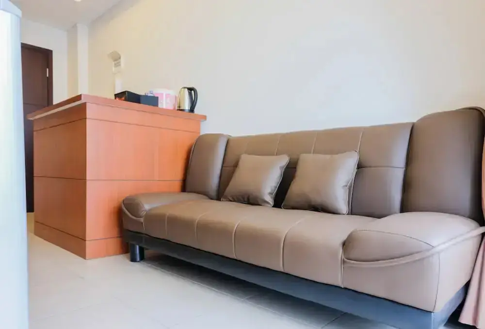 Legok: Clean 1BR Saveria Apartment