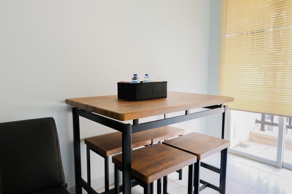 Тангеранг: Clean 2BR Apartment at Ayodhya Residence
