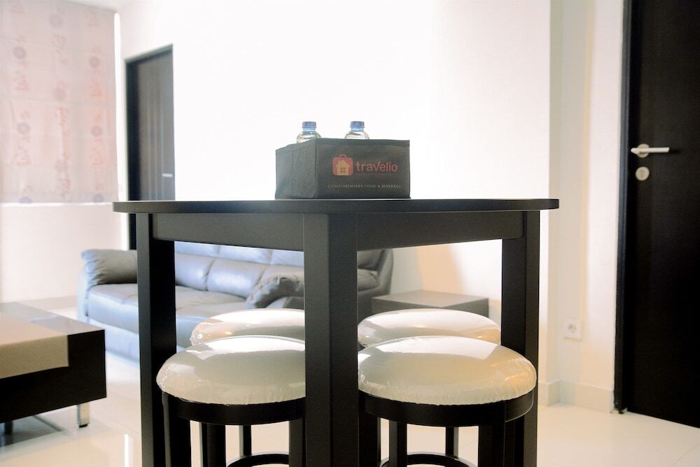 Джакарта: Clean 2Br Apartment At Cervino Village Casablanca