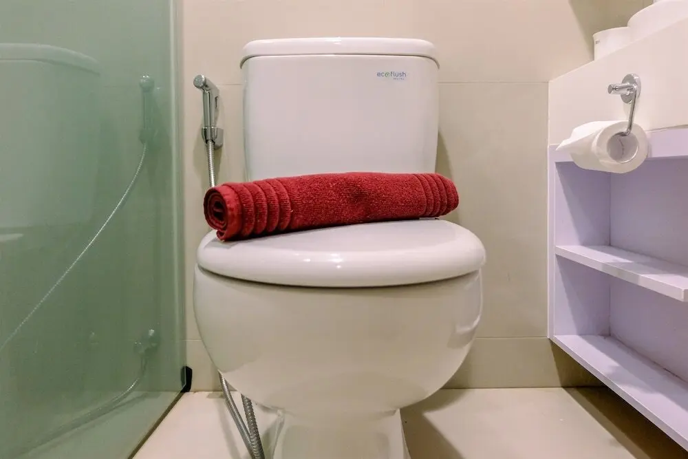 Южный Тангеранг: Comfortable 1BR Tree Park Apartment