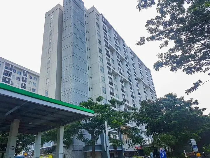 Legok: Comfy 1BR Scientia Residences