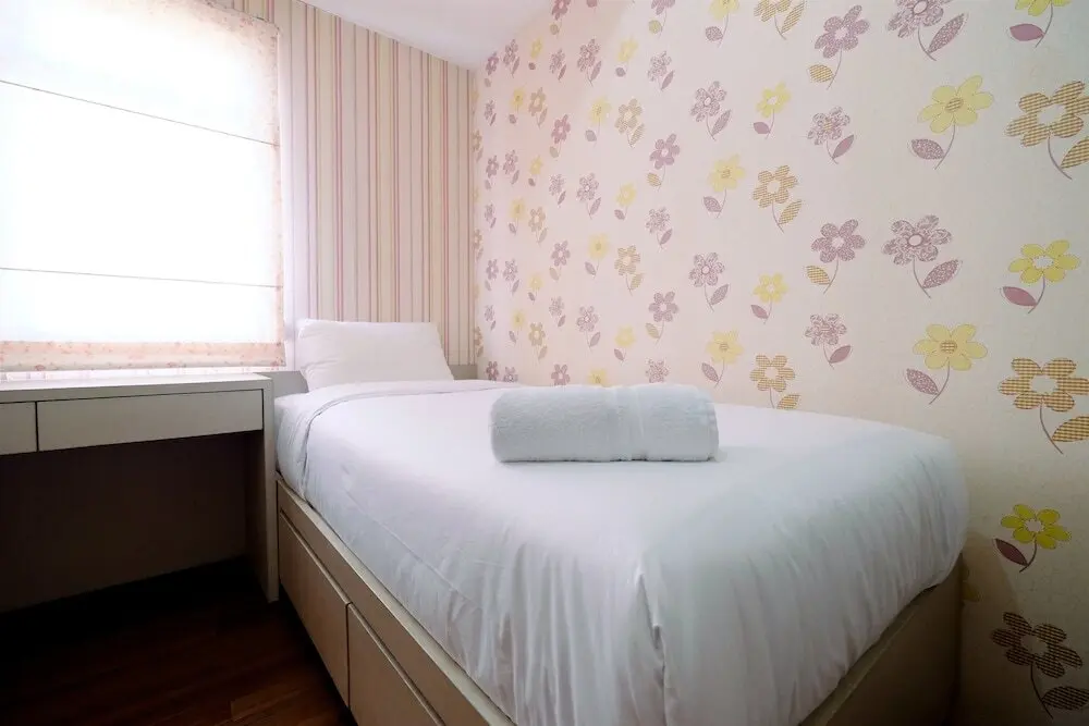 Джакарта: Comfy 2Br Gading Greenhill Apartment
