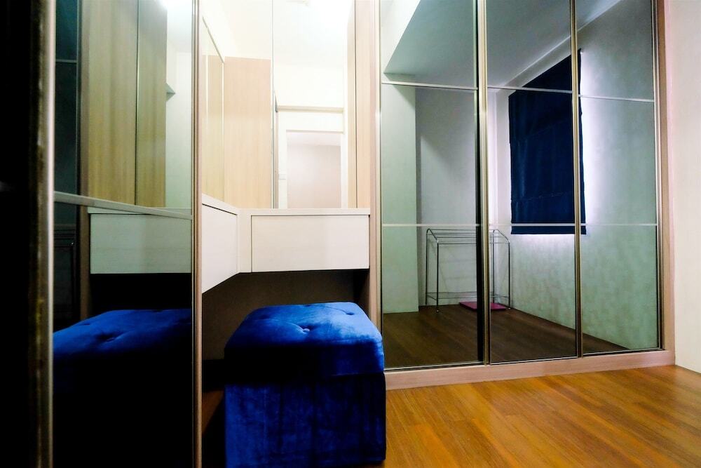 Джакарта: Comfy 2Br Gading Greenhill Apartment