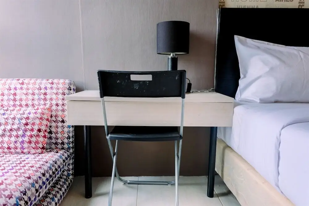 Тангеранг: Comfy Studio Apartment @ Skylounge Tamansari