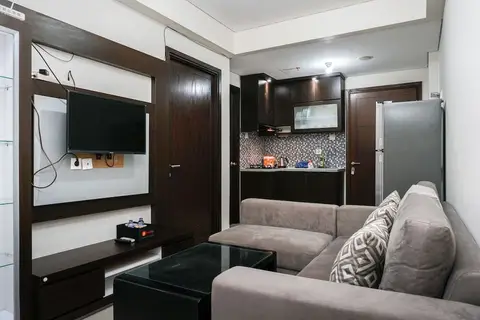 Cozy 2BR Aspen Residence Apartment By Travelio — фото 1