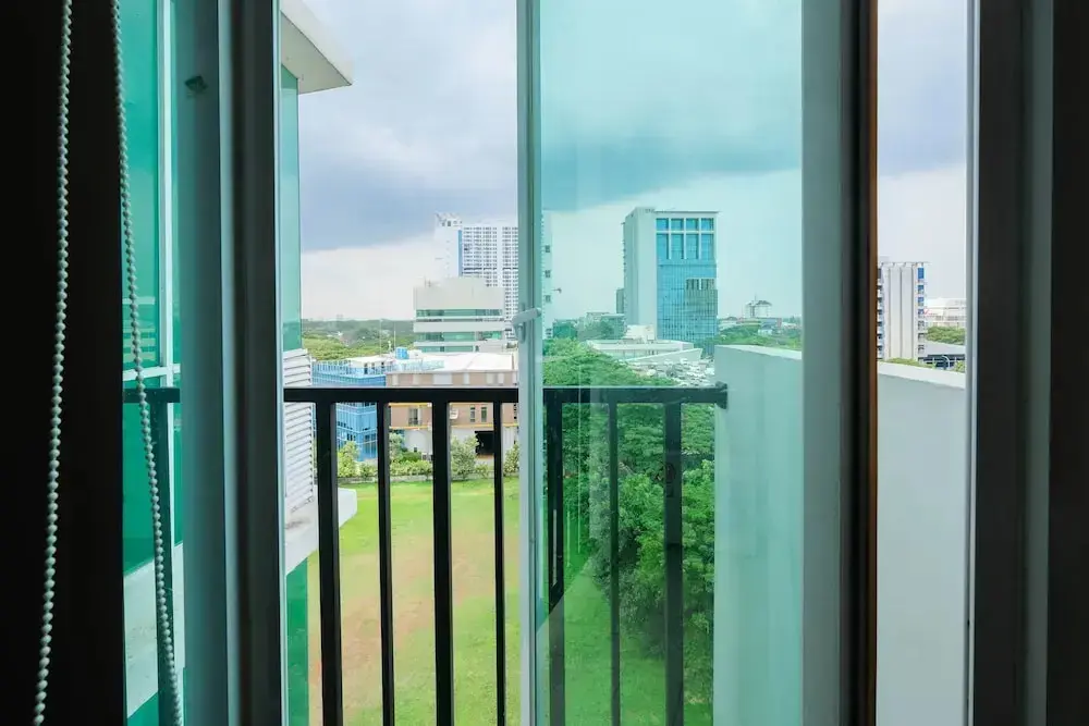 Южный Тангеранг: Great Location Studio at Tree Park Apartment