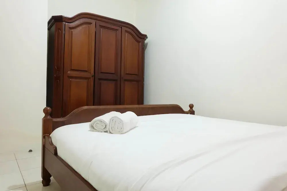 Джакарта: Homey & Vintage 2BR @ Sudirman Park Apartment