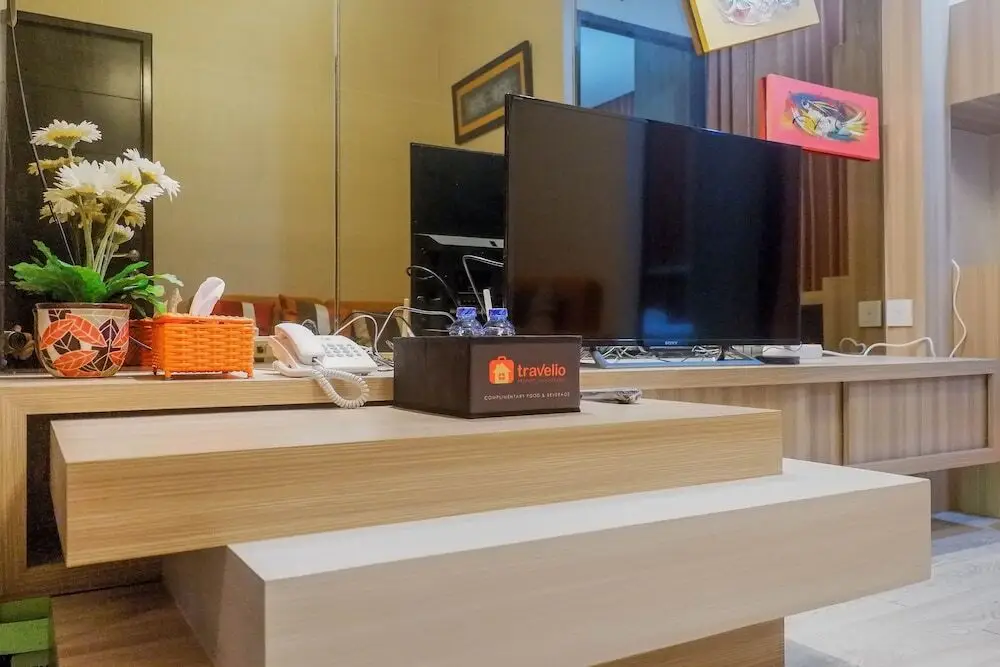 Сурабая: Homey 2BR Apartment at Tamansari Papilio